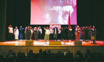 Bilimin ışığında yetişen gençler geleceğe yön verme gayretinde