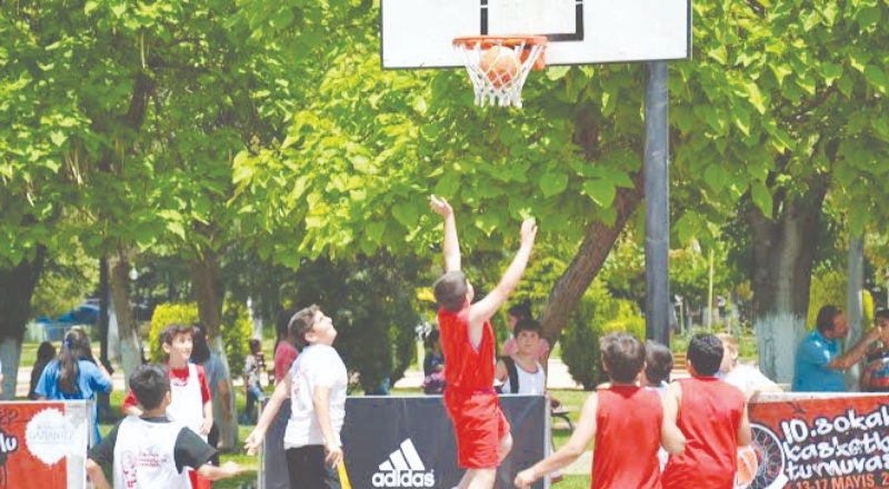 “17. Sokak Basketbolu Turnuvası” 8-10 Ekim’de başlıyor