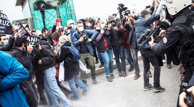 173 gazeteci Boğaziçililere destek bildirisi yayınladı