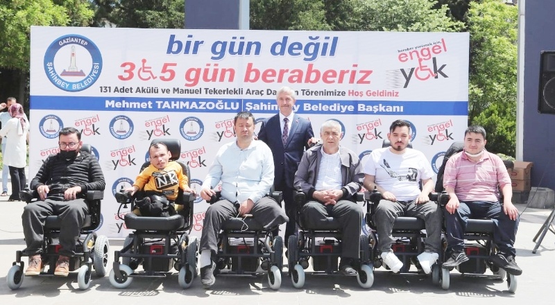 2 bin 927 engelli vatandaşa manuel ve akülü tekerlekli sandalye dağıtıldı