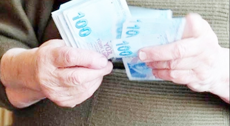"4 milyon emekli, asgari ücretin altında maaş alıyor"