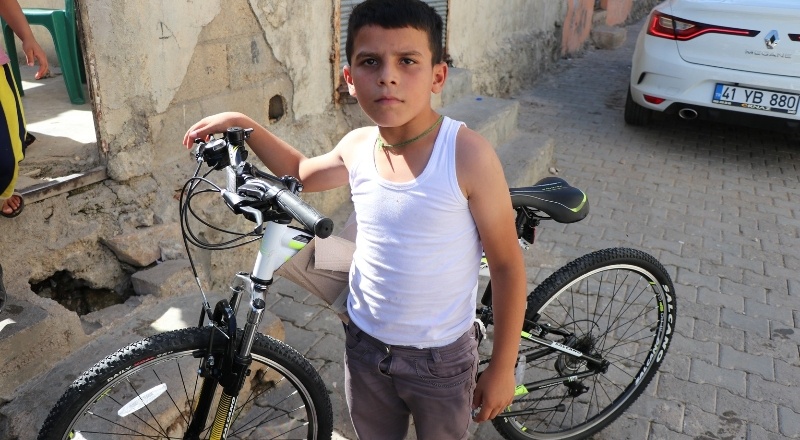 5 gün sonra bulunan 10 yaşındaki çocuğa bisiklet sürprizi
