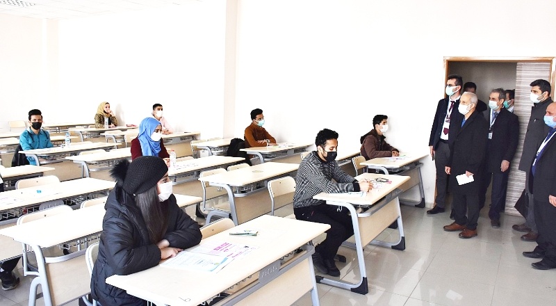 7 bin 900 Suriyeli öğrenci üniversite sınavına girdi