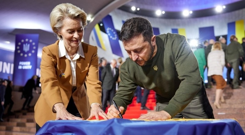 AB, Ukrayna’daki savaş suçları için Lahey’de merkez açacak