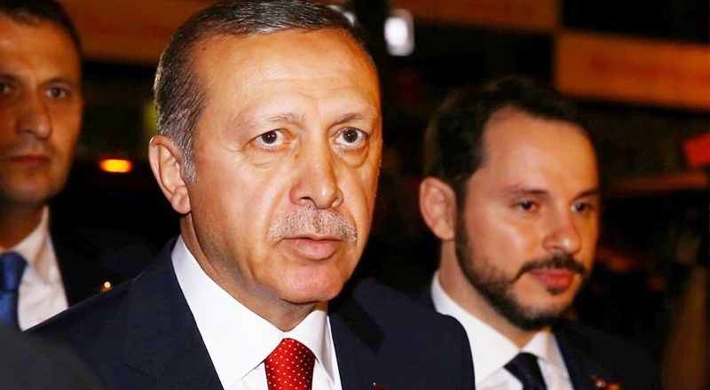 'AKP'li vekil: Cumhurbaşkanı'nın önünde iki yol var'