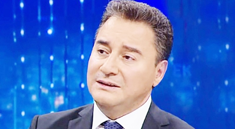 Ali Babacan: Örtülü şekilde kamu bankaları üzerinden dövize müdahale var
