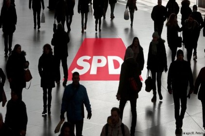 Almanlar, sosyal demokratları hükümette istemiyor