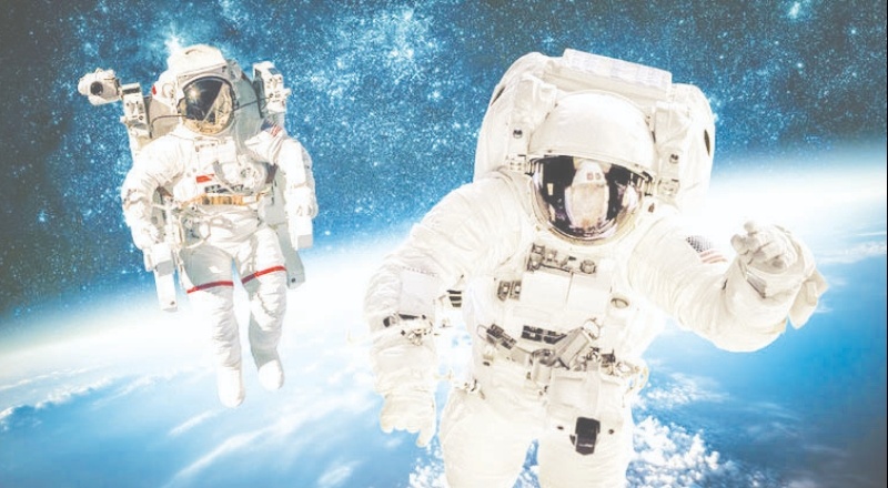 Astronotlar 6 saatlik uzay yürüyüşünü başarıyla tamamladı, Uluslararası Uzay İstasyonu'na güneş panellerini yerleştirdi