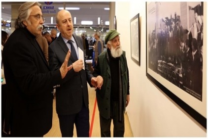 “Atatürk Portreleri” sergisi çocuklar ve gençlerin ilgi odağı oldu