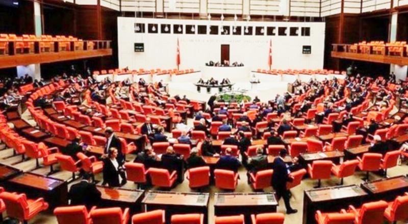 Azerbaycan tezkeresi Meclis’te kabul edildi