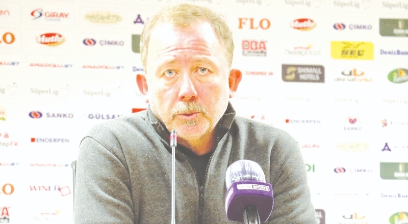 Beşiktaş Teknik Direktörü Sergen Yalçın: “MHK’ye sesleniyorum, bu şekilde devam etmez”