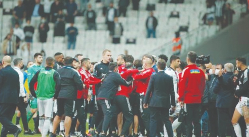 Beşiktaş ve Adana Demirspor, PFDK'ya sevk edildi