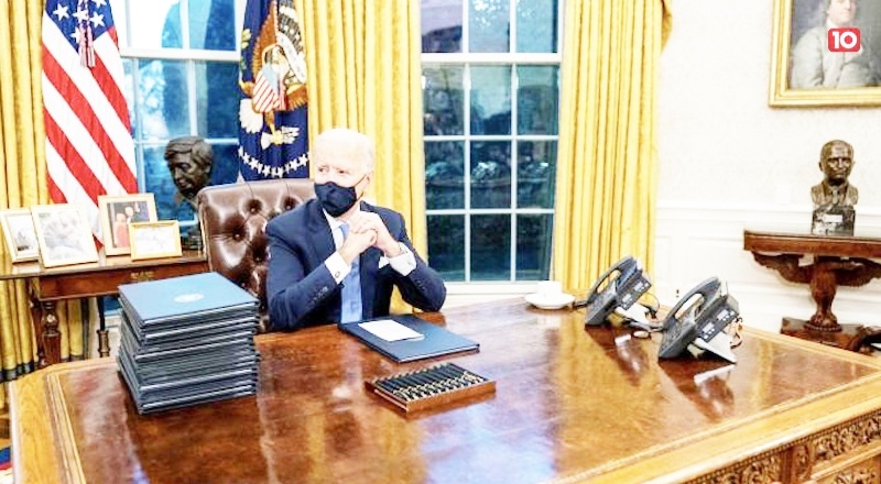 Biden, Oval Ofis'teki Winston Churchill büstünü kaldırdı