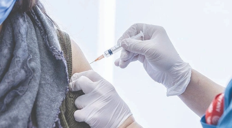 BionTech aşısı için 3. doz değerlendiriliyor