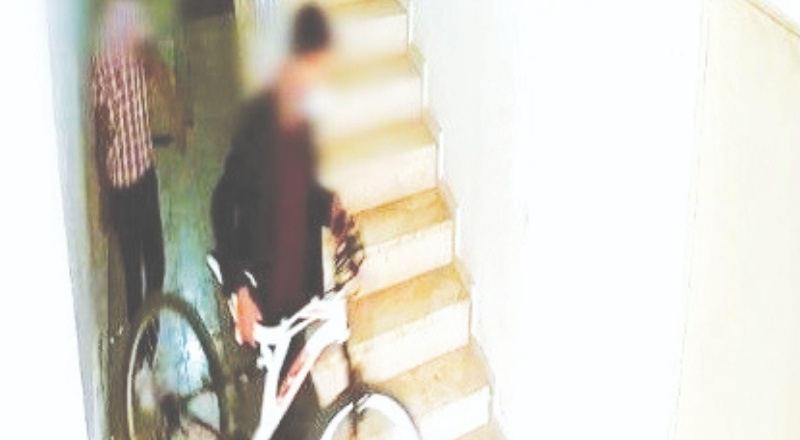 Bisiklet hırsızları kameralardan kaçamadı
