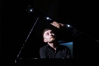 Çağdaş Türkiye yolculuğunun 100’üncü yılını, ödüllü piyanist Tofig Shikhiyev’in resitali ile karşılayacak