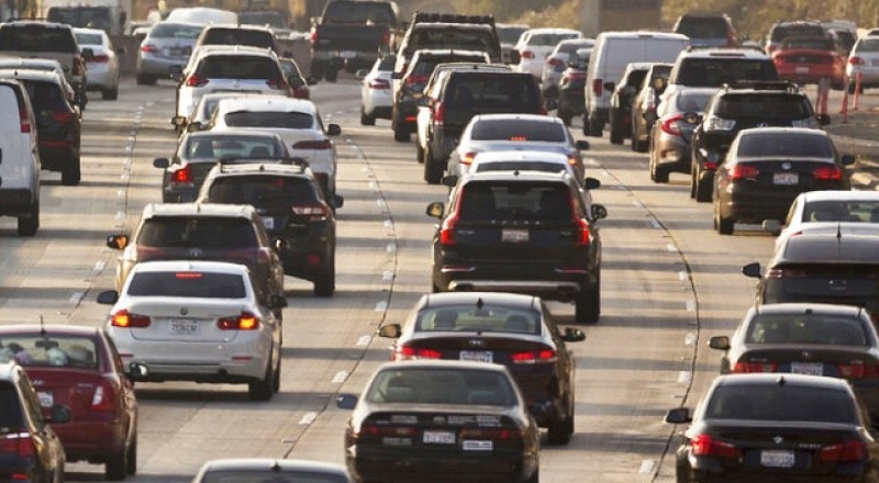 California'da 2035 itibariyle benzinli ve dizel araçların kullanımı yasak olacak