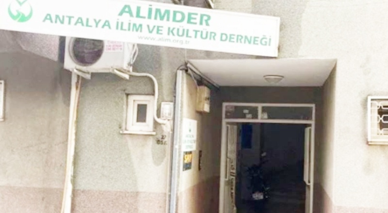 CHP'li Çetin Osman Budak’tan tarikat yurdu tepkisi: Öğrencileri mahkûm ettiniz
