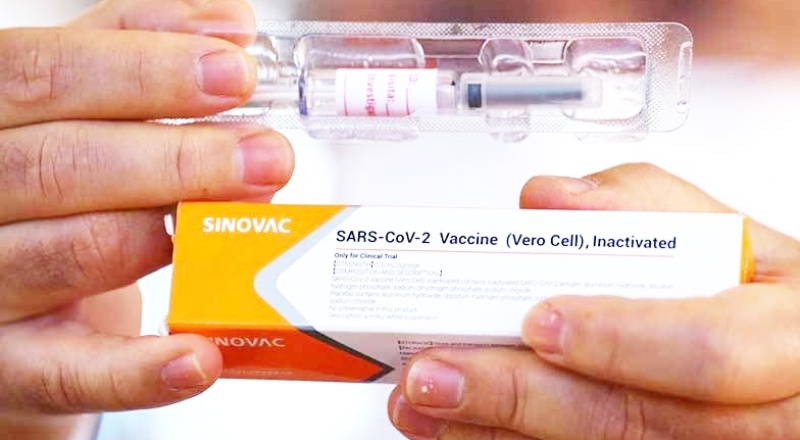 Coronavac aşısı olan sağlıkçıların sayısı 700 bini aştı
