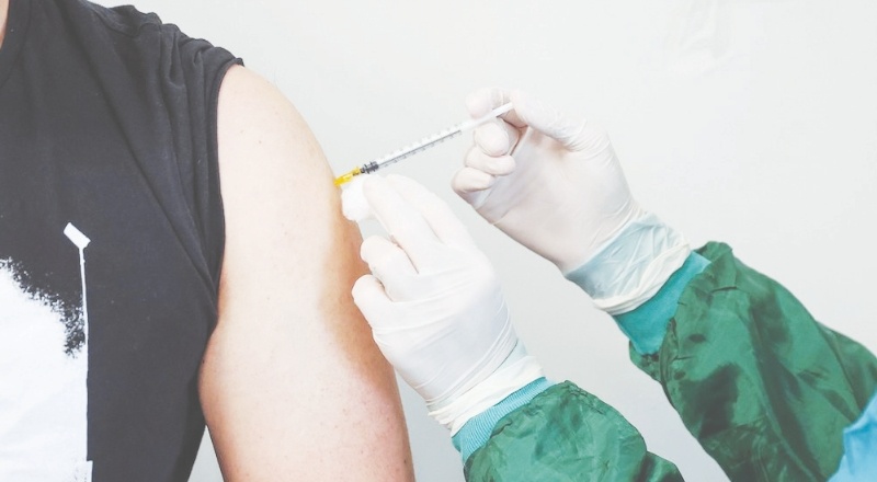 Covid-19 geçirenler de iki doz aşı yaptırabilecek