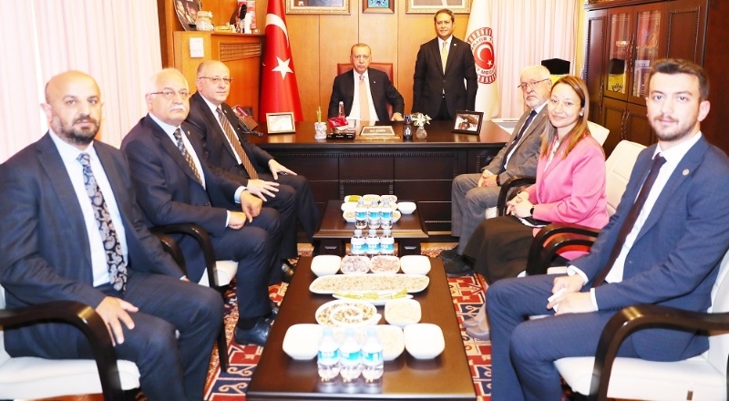 Cumhurbaşkanı Recep Tayyip Erdoğan, TBMM'de Gaziantep milletvekilleriyle bir araya geldi
