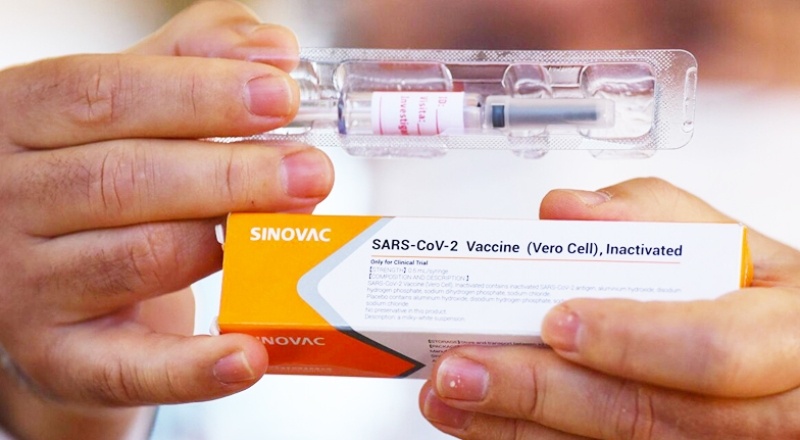 Etkinliği yüzde 83,5 olarak açıklanan Sinovac aşısının en sık görülen yan etkileri neler?