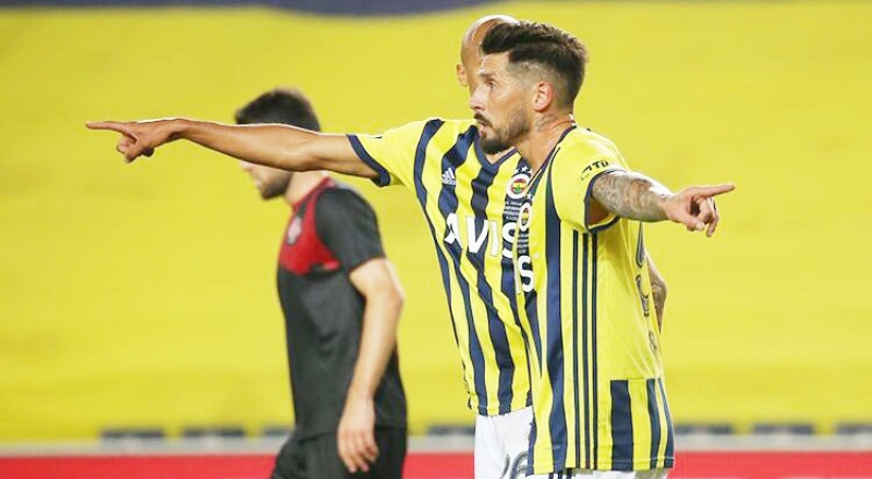 Fenerbahçe-Beşiktaş derbisinde anahtar orta sahada