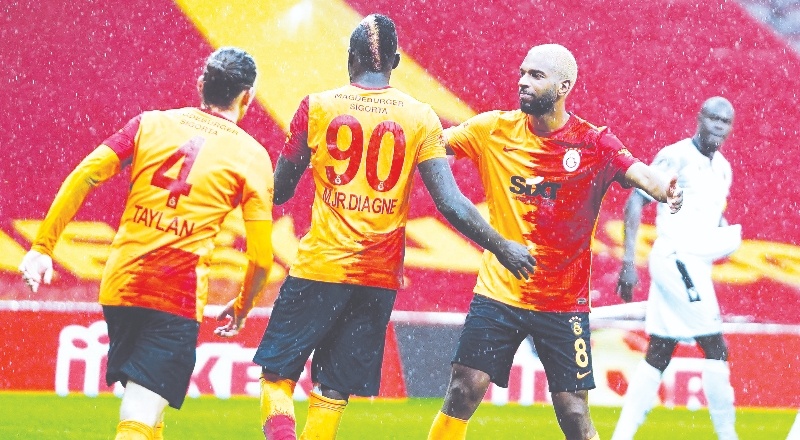 Galatasaray, Şampiyonlar Ligi 2. Eleme Turu'nda PSV Eindhoven ile eşleşti