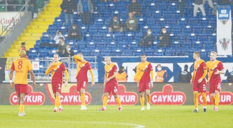 Galatasaraylı Sofiane Feghouli, Cezayir'de 2 maçta 1 gol 2 asist yaptı