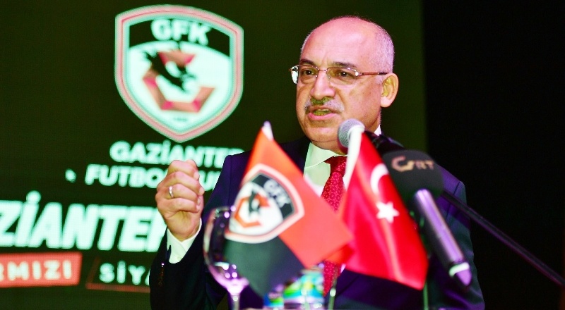 Gaziantep FK Başkanı Mehmet Büyükekşi: "Marius Sumudica futbol tutkusunu en derinden yaşıyor"