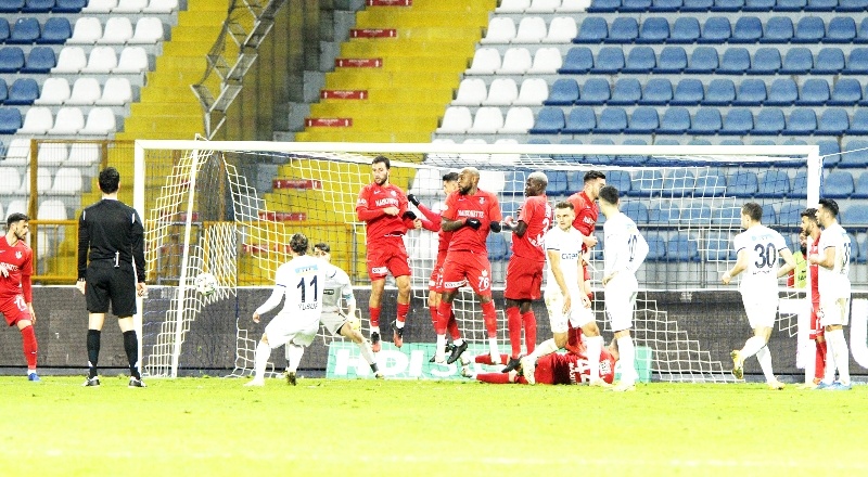 Gaziantep FK, Kasımpaşa’yı sahasında ezdi 0-4