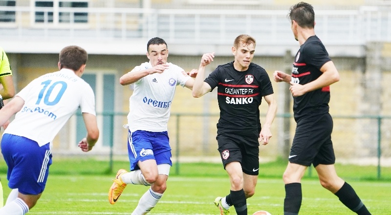 Gaziantep FK, Orenburg'a 2-1'lik skorla mağlup oldu