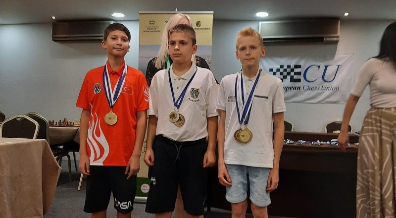 Genç Satranç Milli Takımı’ndan 6 madalya