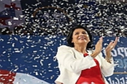 Gürcistan’ın İlk Kadın Cumhurbaşkanı: Salome Zurabişvili 