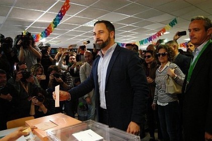 İspanya'daki seçimlerin galibi Sosyalist Parti