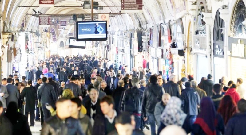 İstanbulluların yüzde 56,5'i geçinecek kadar para kazanamıyor