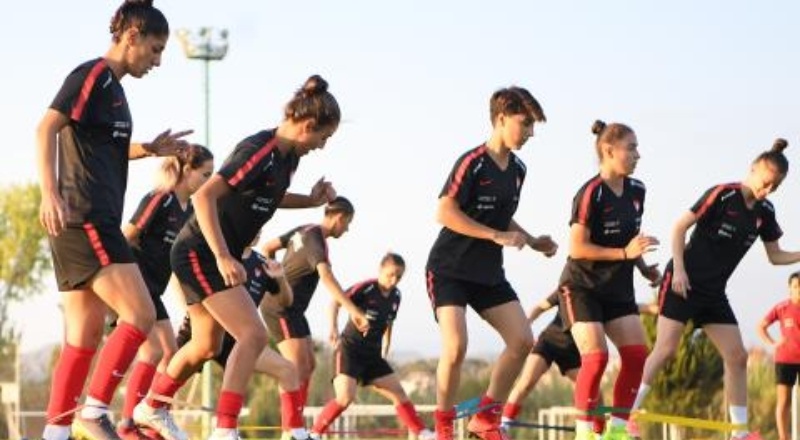 Kadın A Milli Takımı, Kosova ve Rusya maçlarının hazırlıklarına başladı
