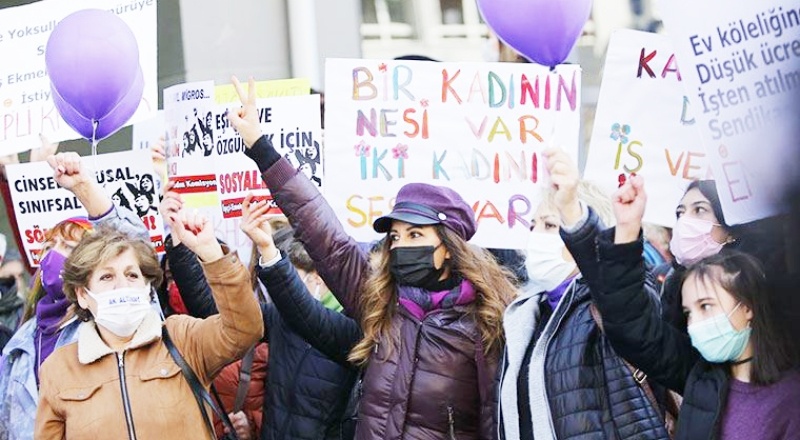 Kadınlar şiddete karşı bir kez daha haykırdı: "Kabul etmiyor, vazgeçmiyoruz"