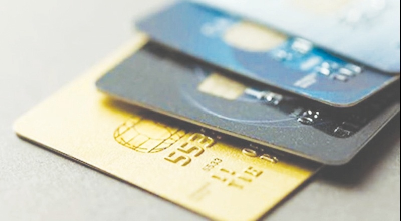 Kredi kartı limiti aylık gelirin iki katını aşmayacak
