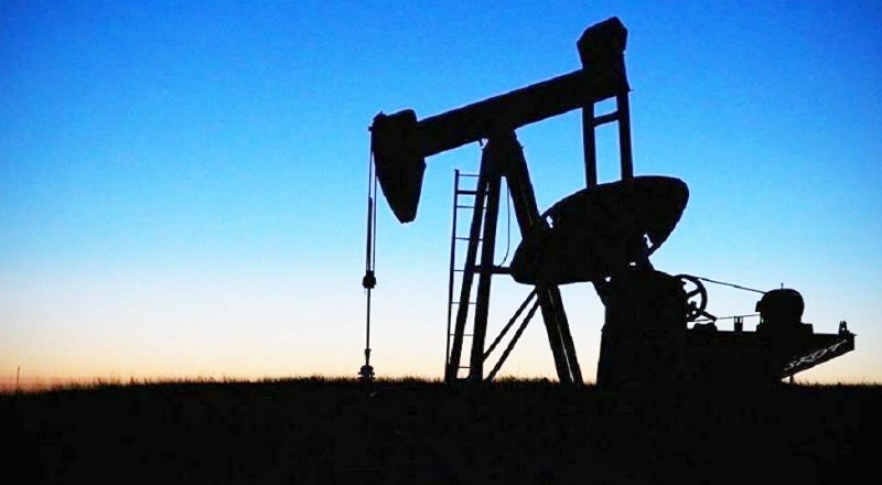Küresel petrol talebi günlük 5.9 milyon varil artacak
