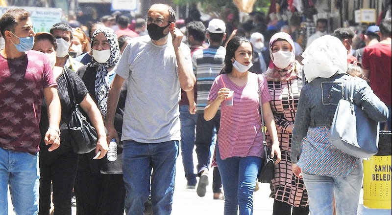 Maske takmayan bin 108 kişiye ceza yağdı