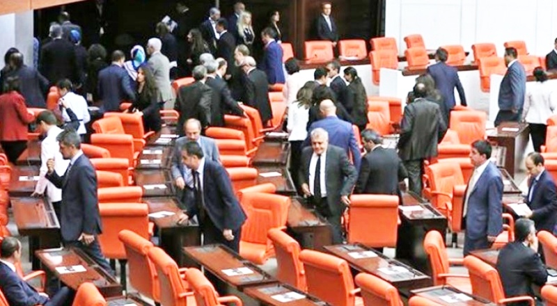 Meclis'e gönderilen 33 fezlekeden 28'i HDP milletvekilleri hakkında
