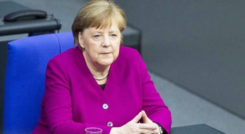Merkel’in partisi iki eyalette oy kaybetti