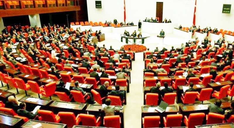 MHP, HDP'nin kapatılması için Siyasi Partiler Yasası'na başvuracak