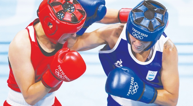 Milli boksör Esra Yıldız, çeyrek finale yükseldi