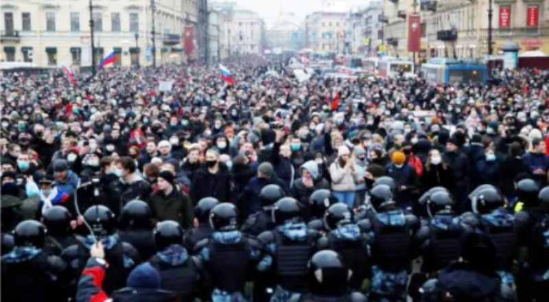 Moskova'da Navalni'nin destekçileri, bu hafta sonu Federal Güvenlik Servisi binası önünde toplanacak