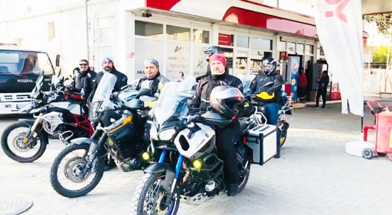 Motosiklet tutkunları Suriye sınırını gezdi