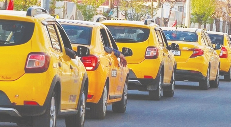 Prof. Özgenç taksiler için kanun taslağı hazırladı: "Taksicinin sadece kendisinin para kazandığı bir sistem kurulmalı"