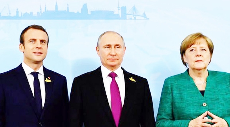 Putin, Merkel ve Macron ile görüştü