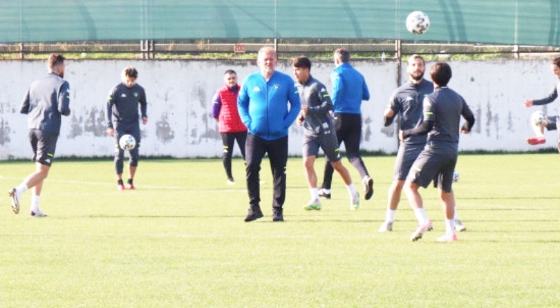 Robert Prosinecki: "Gaziantep FK maçı bizim için çok önemli"